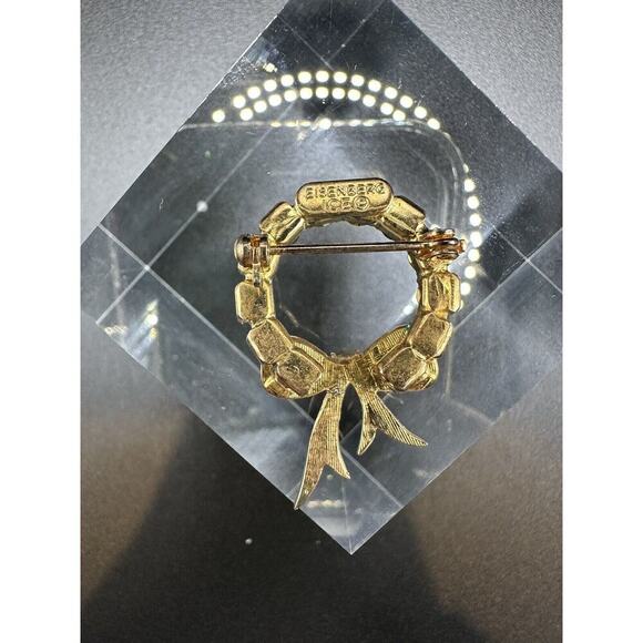Vintage Eisenberg Ice Signed Gold Tone Rhinestone Christmas Wreath Brooch - Picture 9 of 9